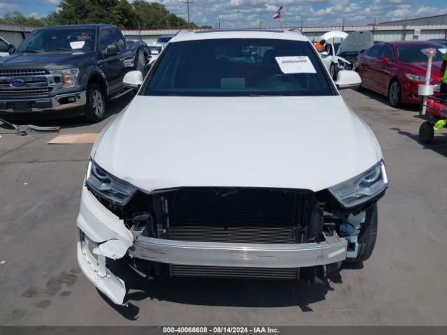 WA1ECCFS3HR011731 Audi Q3 2.0t Premium