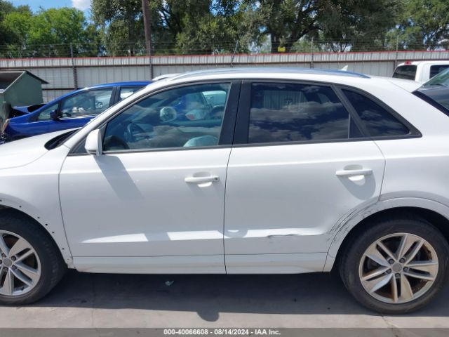 WA1ECCFS3HR011731 Audi Q3 2.0t Premium