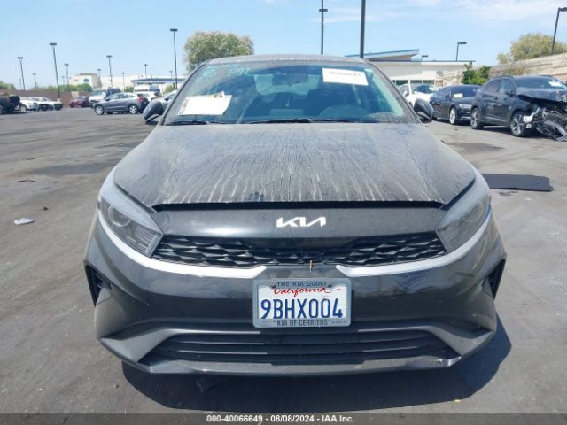 3KPF24AD2NE466055 KIA Forte Lxs