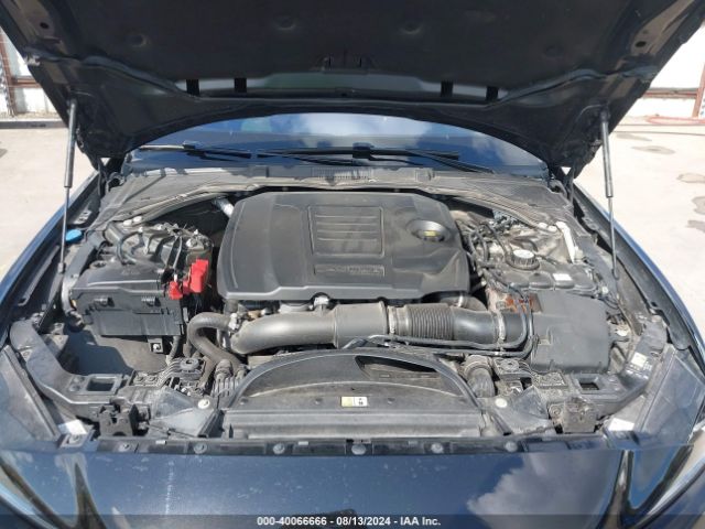 2019 JAGUAR XE SAJAE4GX6KCP54121 Photo 9