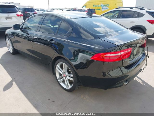 2019 JAGUAR XE SAJAE4GX6KCP54121 Photo 2