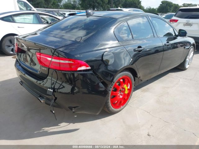 2019 JAGUAR XE SAJAE4GX6KCP54121 Photo 3