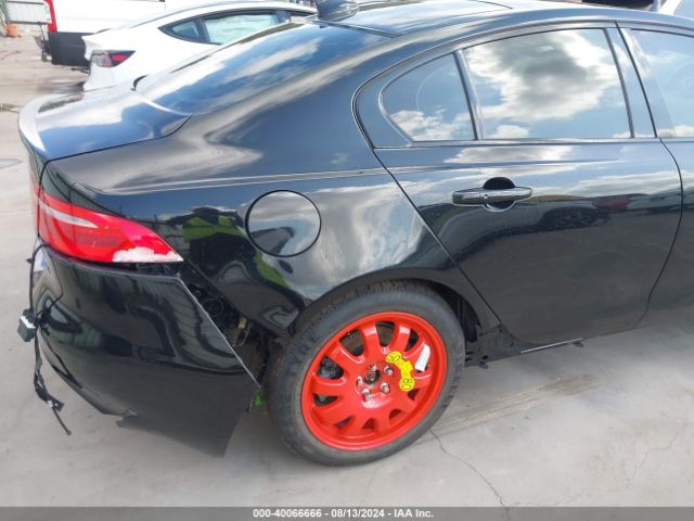 2019 JAGUAR XE SAJAE4GX6KCP54121 Photo 5