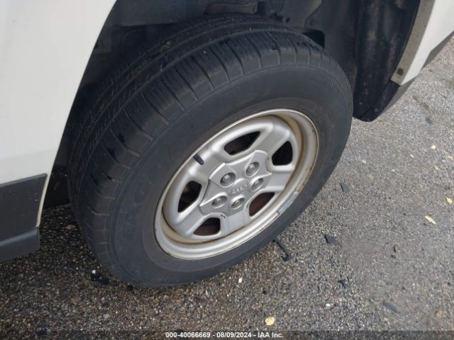 1C4NJRBB3GD797921 Jeep Patriot Sport