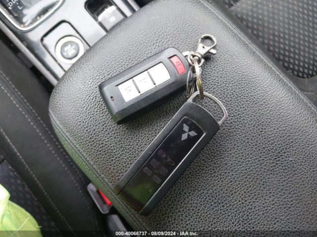 JA4AZ3A36JZ021432 Mitsubishi Outlander Le