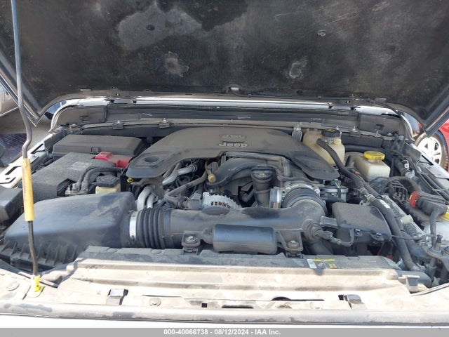 1C4HJXDGXJW123383 Jeep Wrangler Unlimited Sport S 4x4