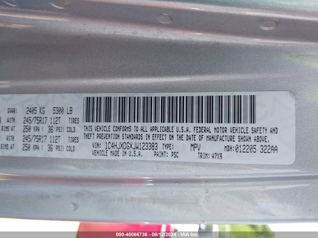 1C4HJXDGXJW123383 Jeep Wrangler Unlimited Sport S 4x4