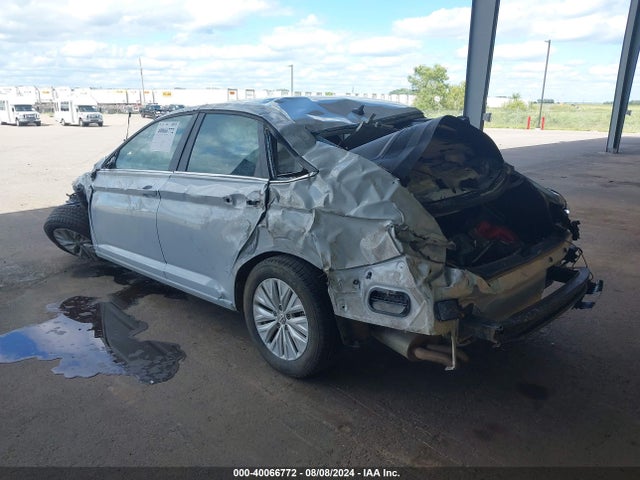 3VWC57BU2KM074413 Volkswagen Jetta