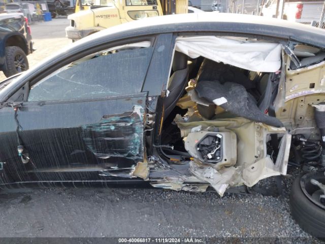 5YJ3E1EC0PF412017 Tesla MODEL 3