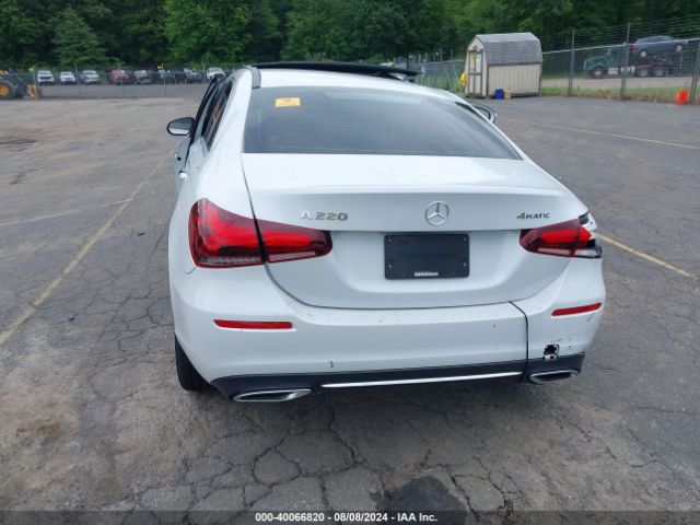 WDD3G4FB7KW031695 Mercedes-Benz A 220 4matic