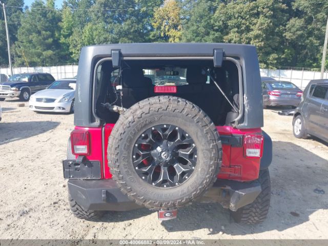 1C4BJWDG1EL132710 Jeep Wrangler Unlimited Sport