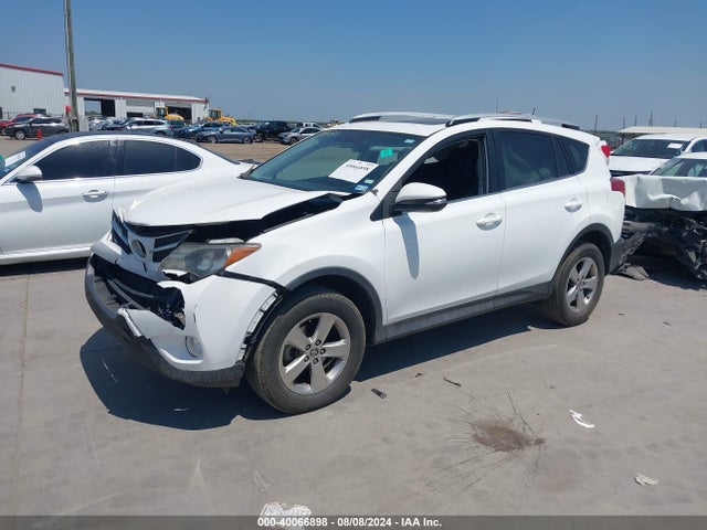 Toyota Rav4 Xle 2015 2T3WFREVXFW166144 Image 2