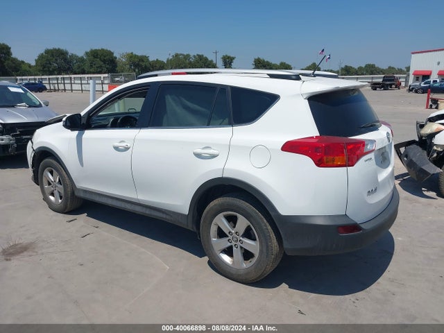 Toyota Rav4 Xle 2015 2T3WFREVXFW166144 Image 3