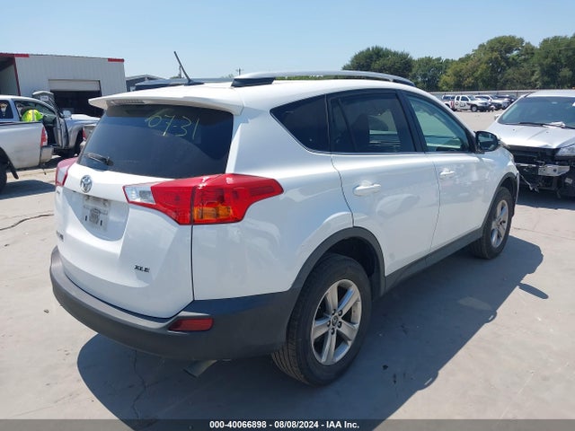 Toyota Rav4 Xle 2015 2T3WFREVXFW166144 Image 4