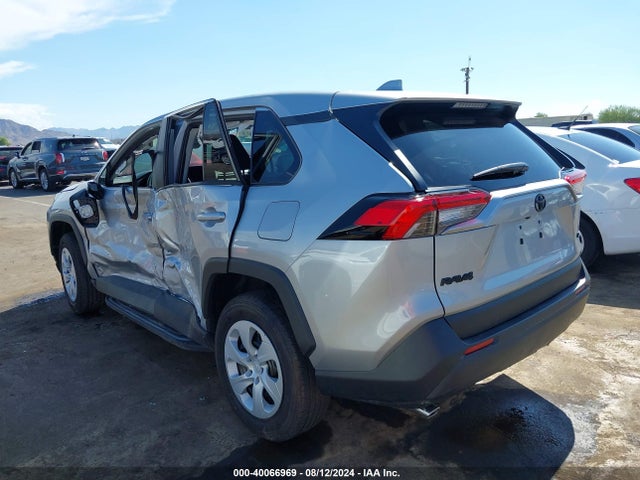 Toyota RAV4 LE 2024 2T3H1RFV8RW341971 Image 3