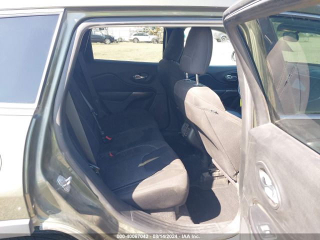 1C4PJMCB9KD482009 Jeep Cherokee Latitude 4x4