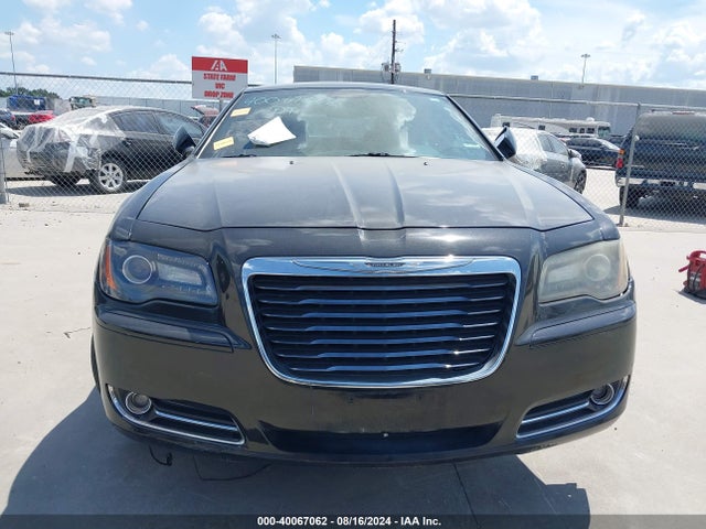 2C3CCABT9EH138631 Chrysler 300 S