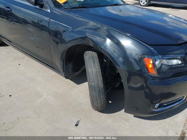 2C3CCABT9EH138631 Chrysler 300 S