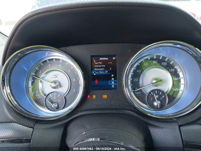 2C3CCABT9EH138631 Chrysler 300 S