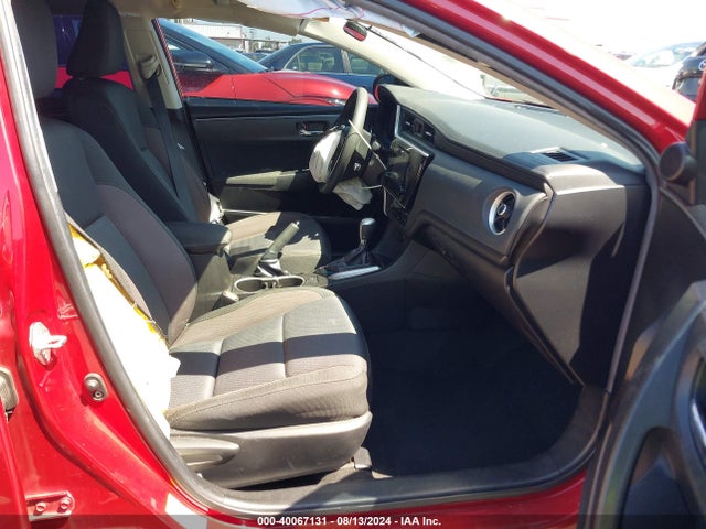 Toyota COROLLA LE 2018 5YFBURHE5JP792591 Image 5
