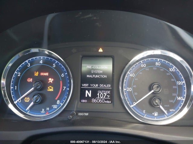 Toyota COROLLA LE 2018 5YFBURHE5JP792591 Image 7
