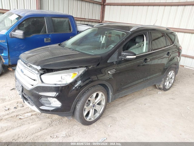 Ford Escape Titanium 2018 1FMCU0J91JUD04281 Image 2