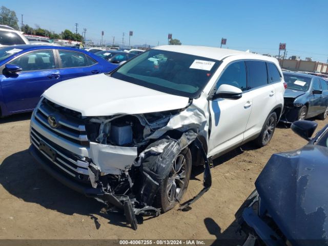 5TDZZRFH5KS290718 Toyota Highlander Le Plus