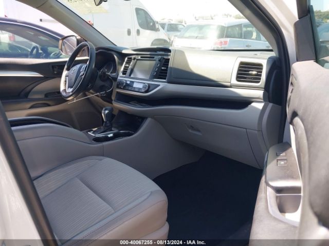 5TDZZRFH5KS290718 Toyota Highlander Le Plus