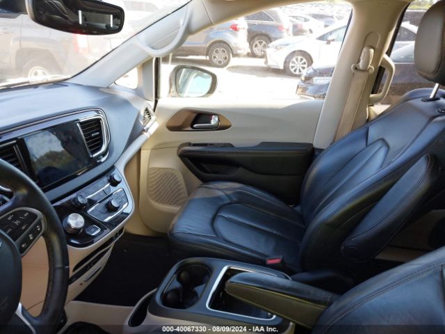 2C4RC1EG7HR622252 Chrysler Pacifica Touring-l Plus