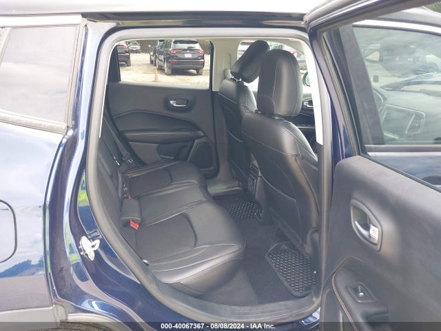 Jeep Compass Latitude 4x4 2018 3C4NJDBB9JT185064 Image 8