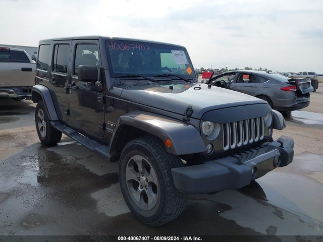 1C4BJWEG9HL680487 Jeep Wrangler Unlimited Sahara 4x4