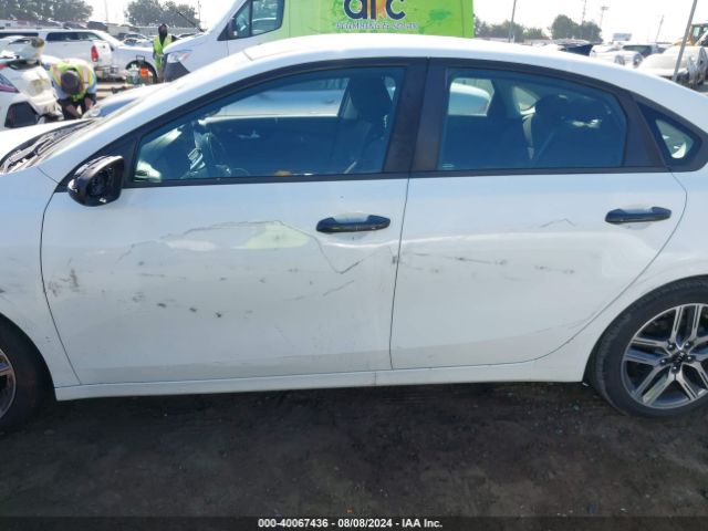 3KPF34AD9KE069290 KIA FORTE S