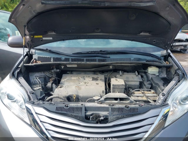 Toyota Sienna Xle 7 Passenger 2015 5TDDK3DC2FS096902 Image 10