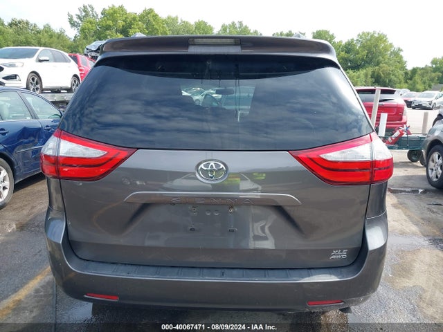 Toyota Sienna Xle 7 Passenger 2015 5TDDK3DC2FS096902 Image 17