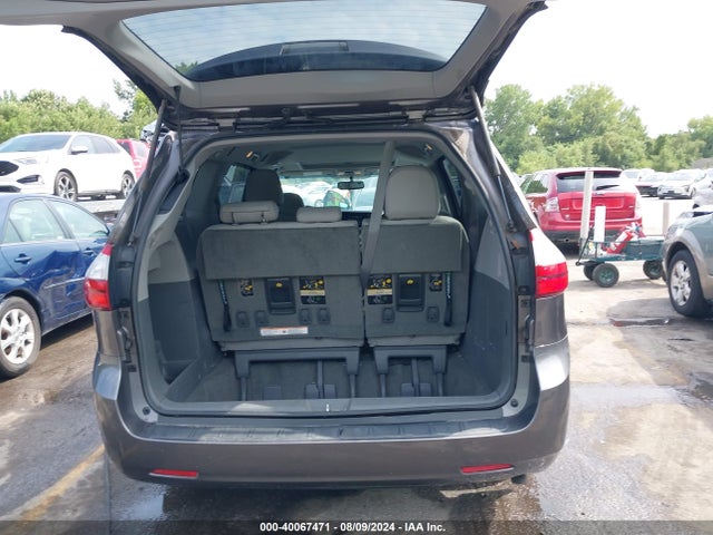Toyota Sienna Xle 7 Passenger 2015 5TDDK3DC2FS096902 Image 12
