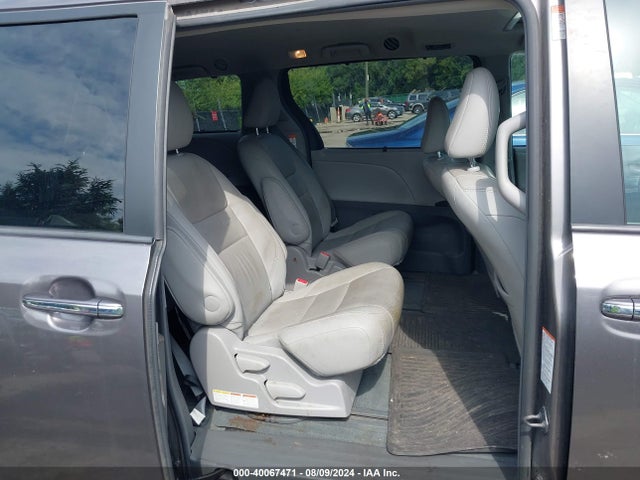 Toyota Sienna Xle 7 Passenger 2015 5TDDK3DC2FS096902 Image 8
