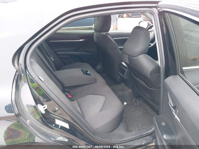 Toyota CAMRY LE 2018 JTNB11HK6J3031671 Image 8