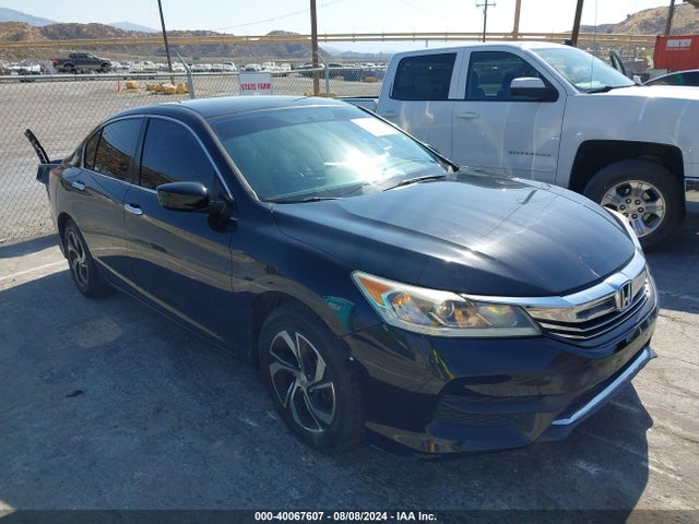 2017 1HGCR2F30HA167675 main image