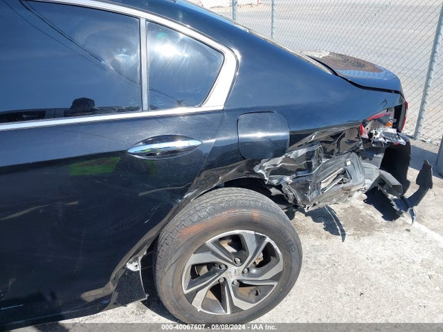 Honda ACCORD LX 2017 1HGCR2F30HA167675 Image 6