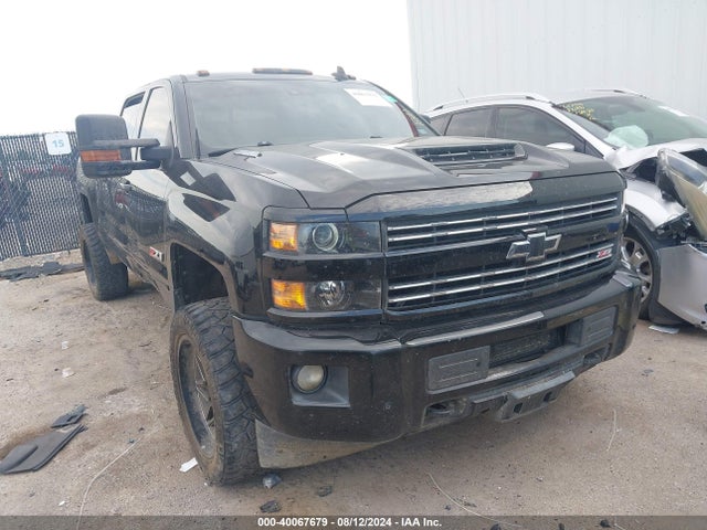 2018 1GC1KWEY7JF165509 main image