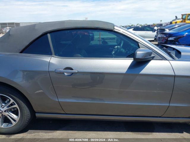 1ZVBP8EM5E5212821 Ford Mustang V6 Premium