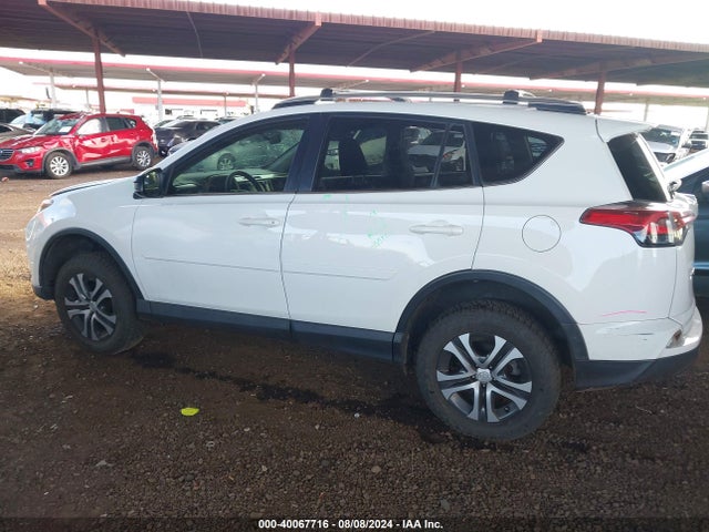 Toyota RAV4 LE 2016 JTMBFREV6GJ064838 Image 14