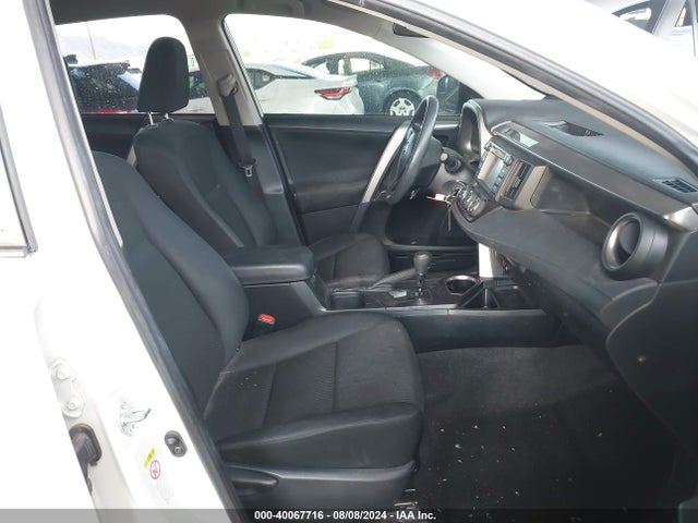 Toyota RAV4 LE 2016 JTMBFREV6GJ064838 Image 5