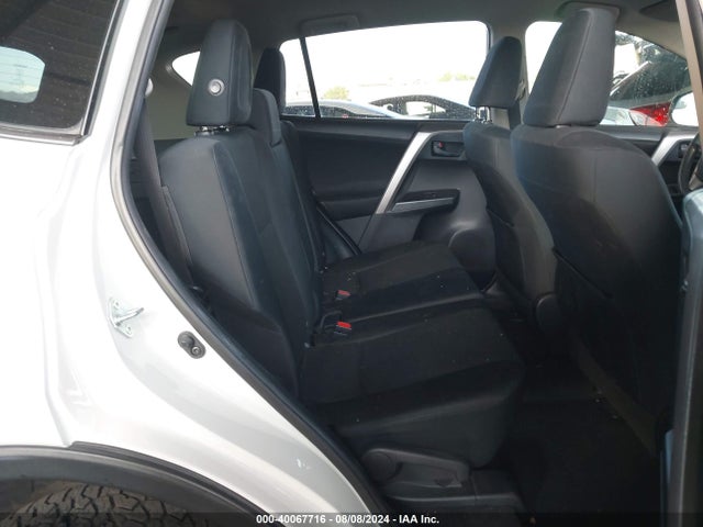 Toyota RAV4 LE 2016 JTMBFREV6GJ064838 Image 8