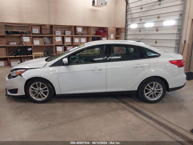 Ford FOCUS SE 2016 1FADP3F22GL386197 Image 14