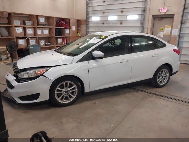 Ford FOCUS SE 2016 1FADP3F22GL386197 Image 2