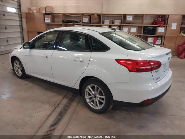 Ford FOCUS SE 2016 1FADP3F22GL386197 Image 3