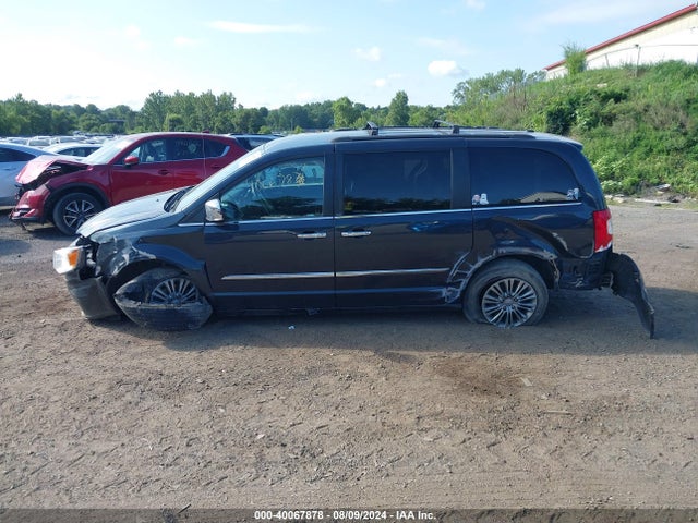 2C4RC1CG6ER300958 Chrysler Town & Country Touring-l