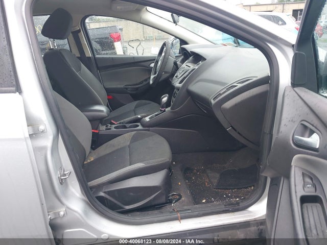 Ford FOCUS SE 2014 1FADP3K25EL366481 Image 5