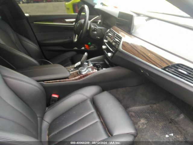 WBAJR3C03LWW71992 BMW 530I